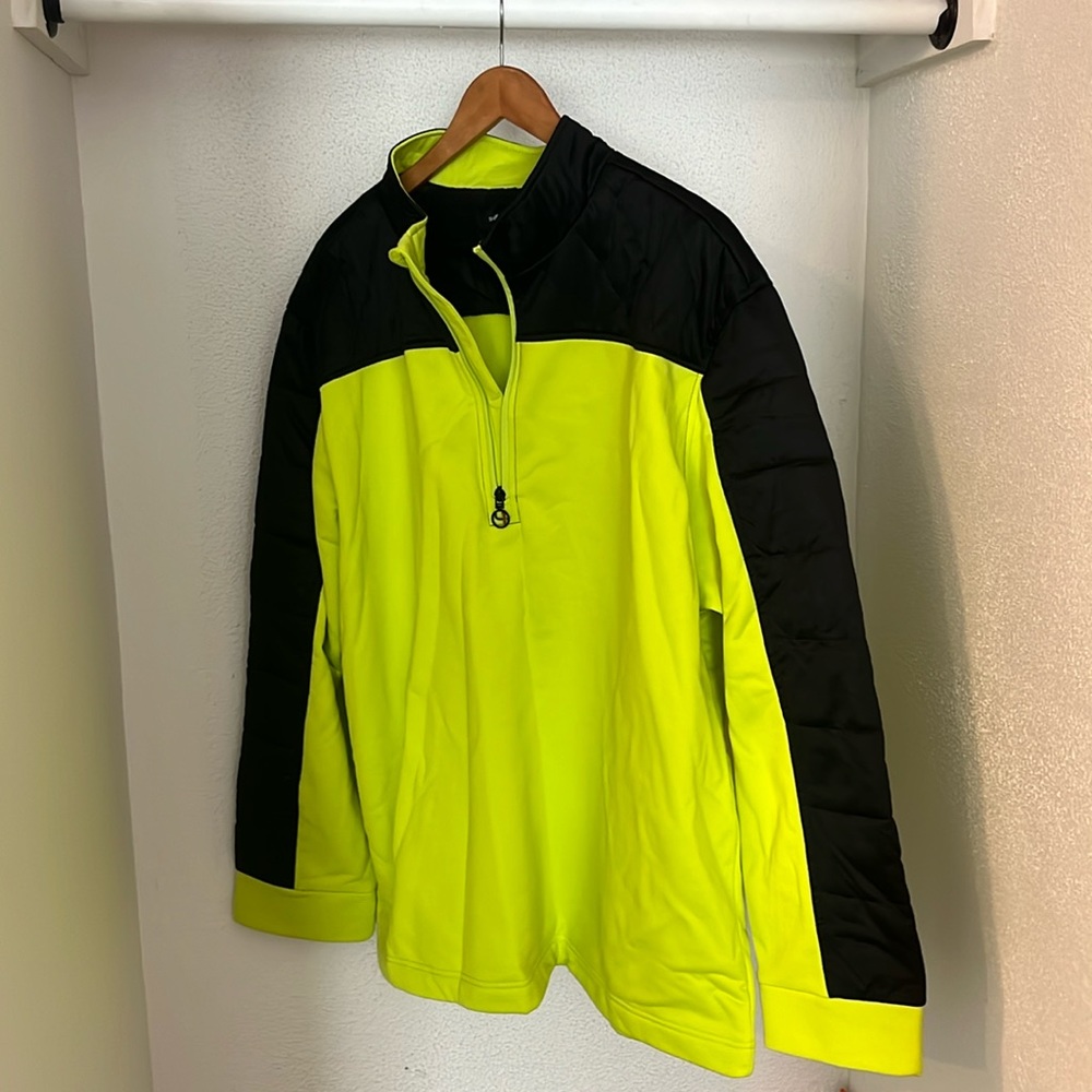 Short Par 4 pullover